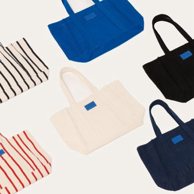 กระเป๋า สะพาย ลายทาง อัคระแบงค็อก 2024