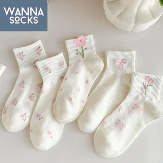 ส่งจากไทย!! ถุงเท้าผู้หญิง Lily Flower ลายดอกไม้ สไตล์เกาหลี ถุงเท้าแฟชั่น แนววินเทจ ทำจากผ้าฝ้าย B19