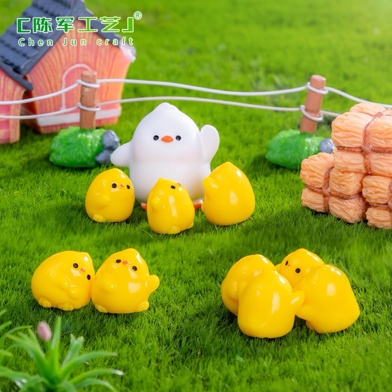 พร้อมส่ง🇹🇭ตุ๊กตาจัดสวนแม่ไก่1 ไก่ลูกเจี๊ยบ 9ตัว แม่และลูกน้อยของเขา สำหรับจัดสวน ตกแต่งบ้าน