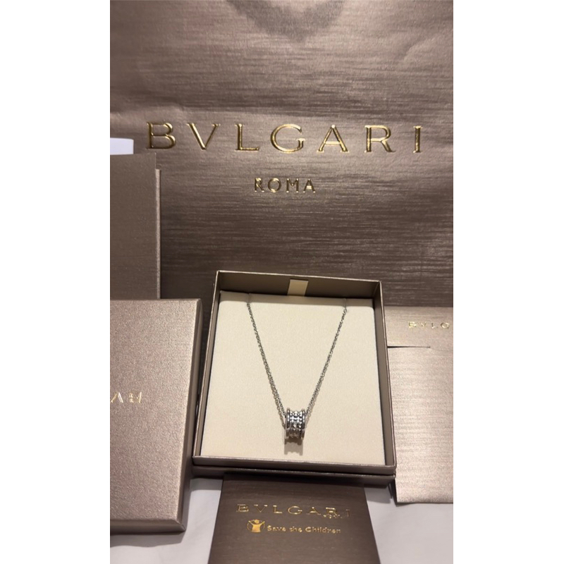 สร้อยคอ BVLGARI สีเงิน