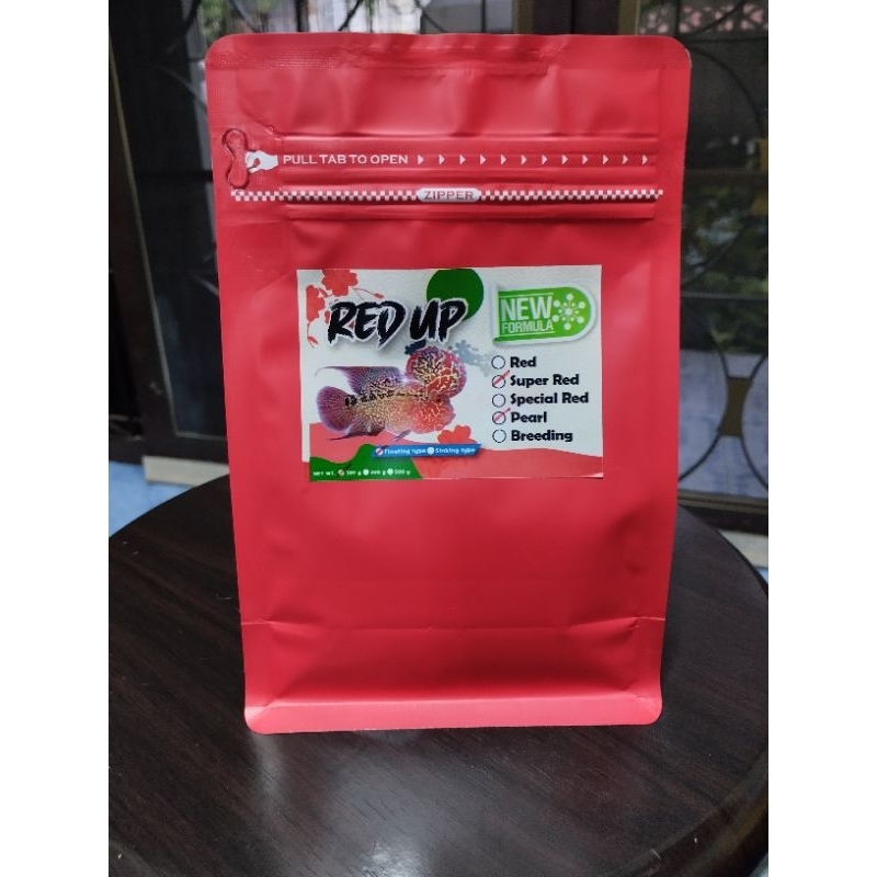100 กรัม Super Red ขนาด 1.5/3 มม. อาหารสำหรับปลาหมอสี ปลานกแก้ว เม็ดลอย สูตรเร่งแดงx2 เร่งมุกx2 ขนาด 100 กรัม แบบซอง