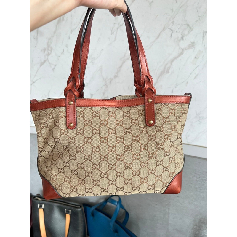 (มือ 2) กระเป๋าสะพายข้าง Gucci Brown/Beige GG Canvas Small Craft Original Tote