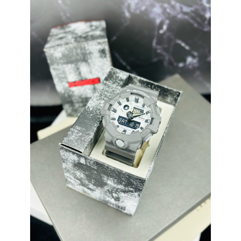 M&F Watch โปรโมชั่นพิเศษล้างสต็อก!!! G-Shock GA-700HD-8A สินค้าของแท้ รับประกันศูนย์ 1 ปีเต็ม  หน้าปัดเรืองแสง