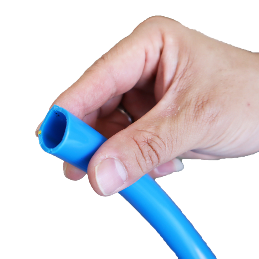 สายยาง สีน้ำเงิน ยาว 20 เมตร น้ำหนักเบา 5 หุน (5/8