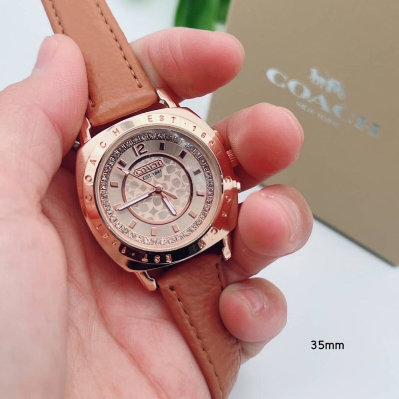 นาฬิกาแฟชั่นสายหนัง coach