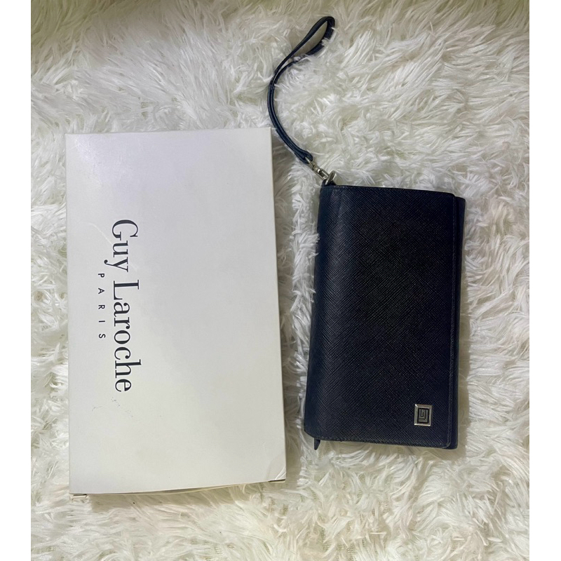 กระเป๋าสตางค์ Guy Laroche