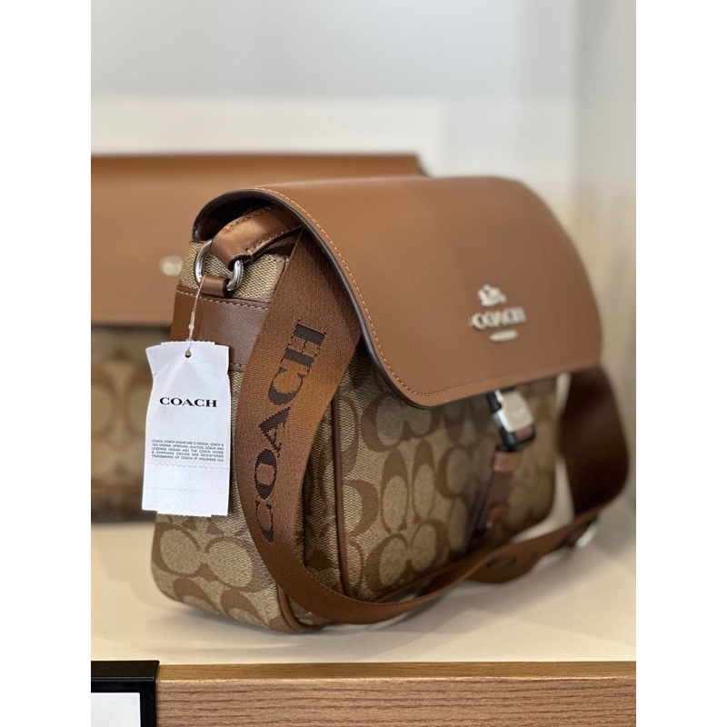 Coach Pace Messenger Bag In Signature Canvas CR131