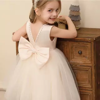 Babycub สีแชมเปญ ชุดเดรสตกแต่งมุกโบว์หรูหรา