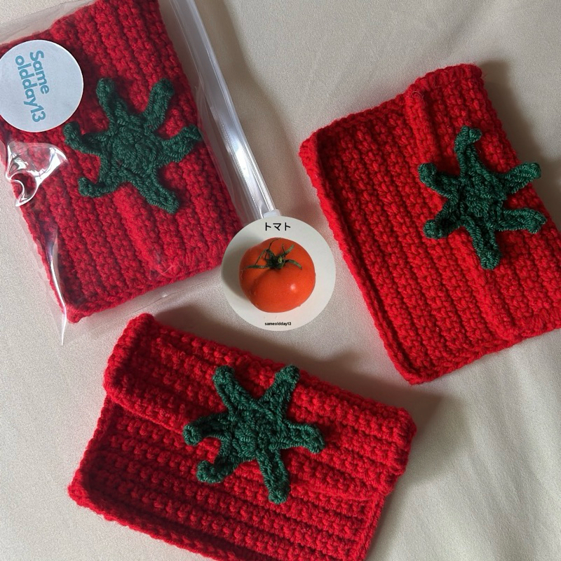 พร้อมส่ง กระเป๋าไหมพรมมะเขือเทศ - Tomato wallet / card holder