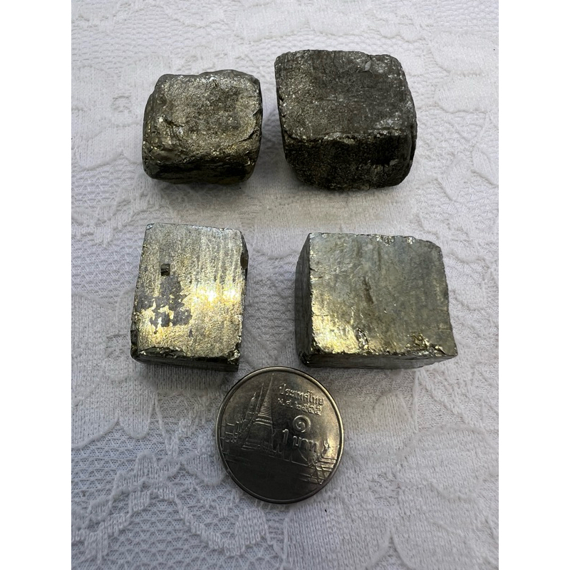 🌟1 ชิ้น ก้อนแท่ง Pyrite ไพไรต์ เพชรหน้าทั่ง หินดึงดูดเงิน🌟 สุ่มส่ง 3 ขนาด