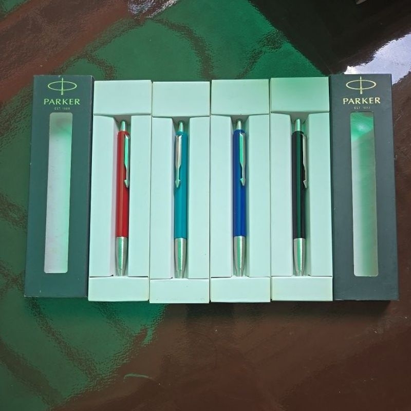 ปากกา parker vector rollerball มี4สี และไส้ปากกา
