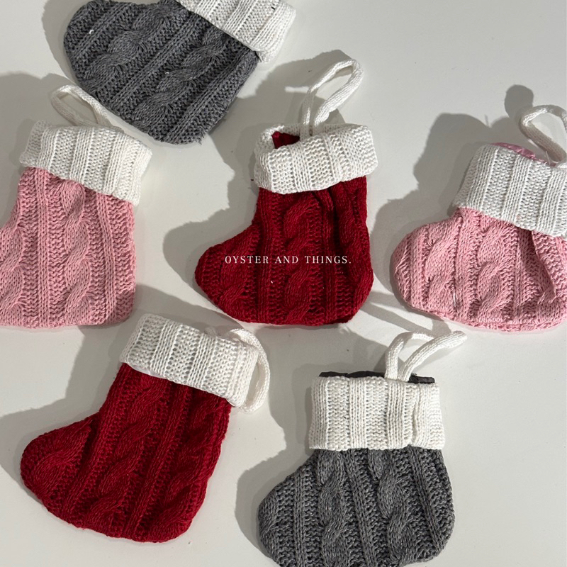 xmas knit sock 12cm 3 color | ถุงเท้าไหมพรม 12 cm 3สี | Oyster and Things.