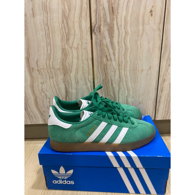 adidas gazelle green-court
