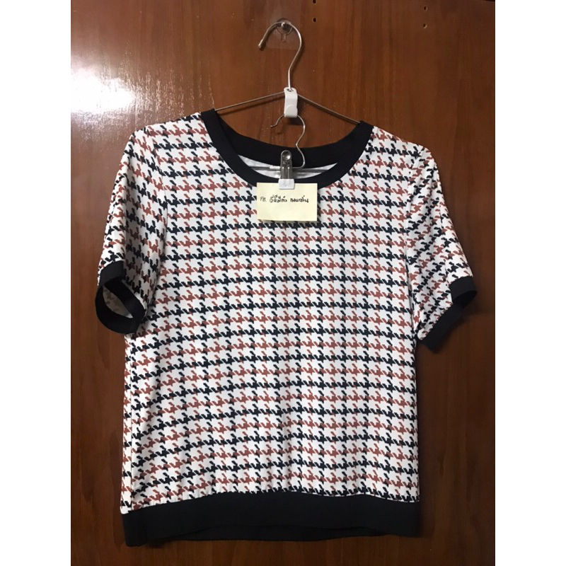 (มือ2) เสื้อยืด แขนสั้น ร้าน poi poi fashion แฟชั่น ลายชิโนริ ขอบยางยืด อก38
