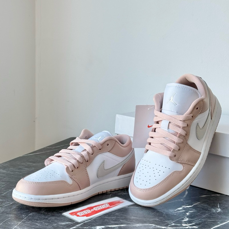 W AIR JORDAN 1 LOW PARTICULE BEIGE SNEAKERS สินค้าของแท้💯 ป้ายไทย พร้อมส่ง
