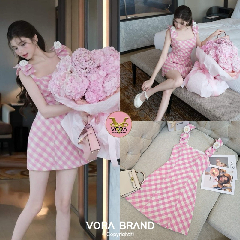 M12 งานป้าย Vora Dress ชุดเดรสสั้นผ้าทวีตลายตารางแต่งโบว์ไหล่ สำหรับผู้หญิง เสื้อผ้าแฟชั่นผู้หญิง ไซ