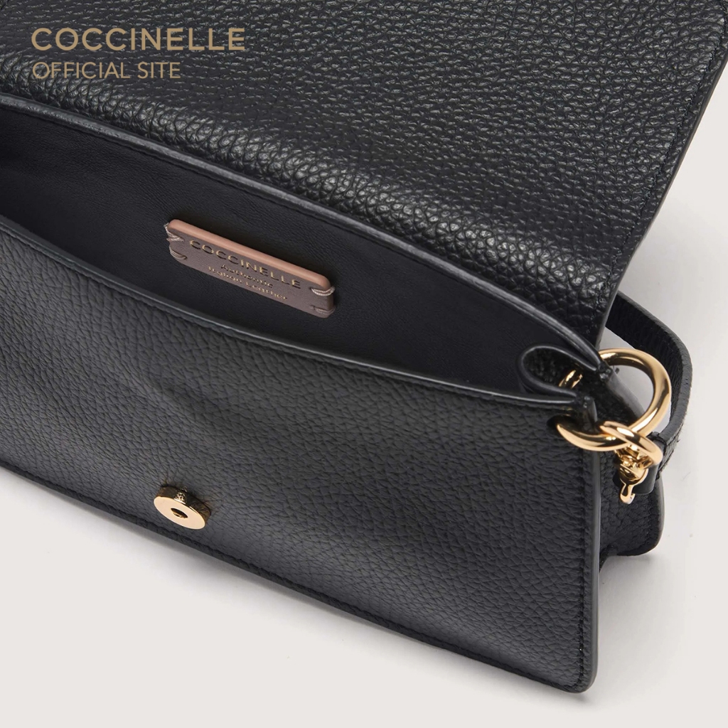 COCCINELLE กระเป๋าใส่โทรศัพท์ รุ่น C-ME I-TECH ACCESSORIES 270101 สี NOIR