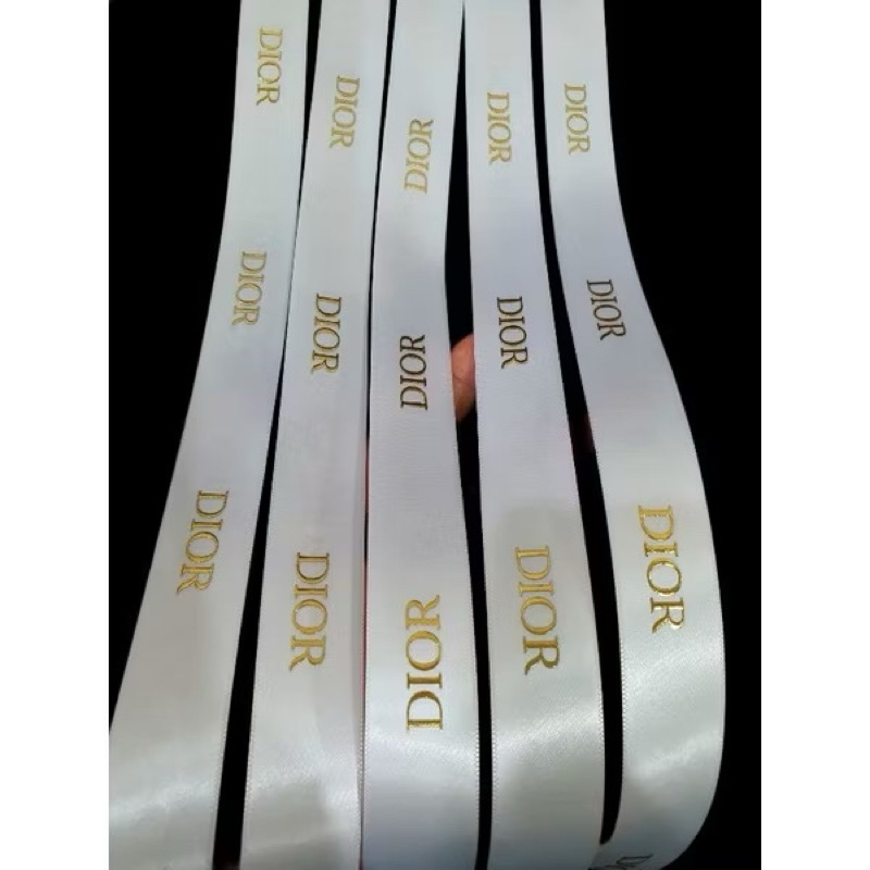 พร้อมส่งสินค้าแท้ 100% ริบบิ้นD โลโก้สีทองหน้ากว้าง 2 เซนติเมตร
