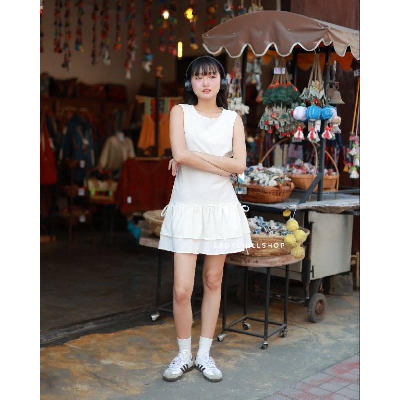 Mary Dress มินิเดรสแขนกุด ชายระบาย2ชั้น งานตัดเอง นางแบบใส่งานจริงถ่าย by Ladychillshop