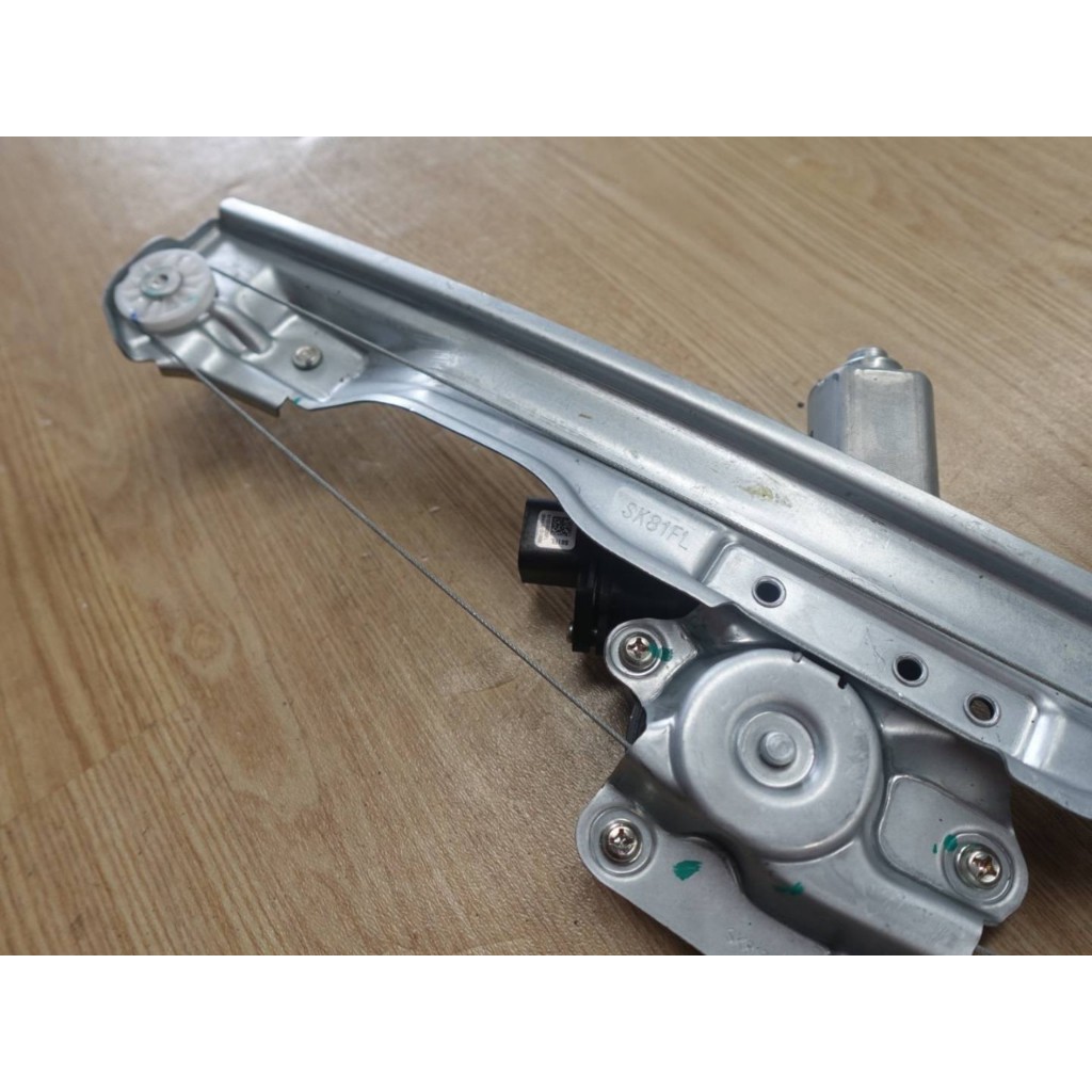 รางยกกระจกพร้อมมอเตอร์รถ MG Extender