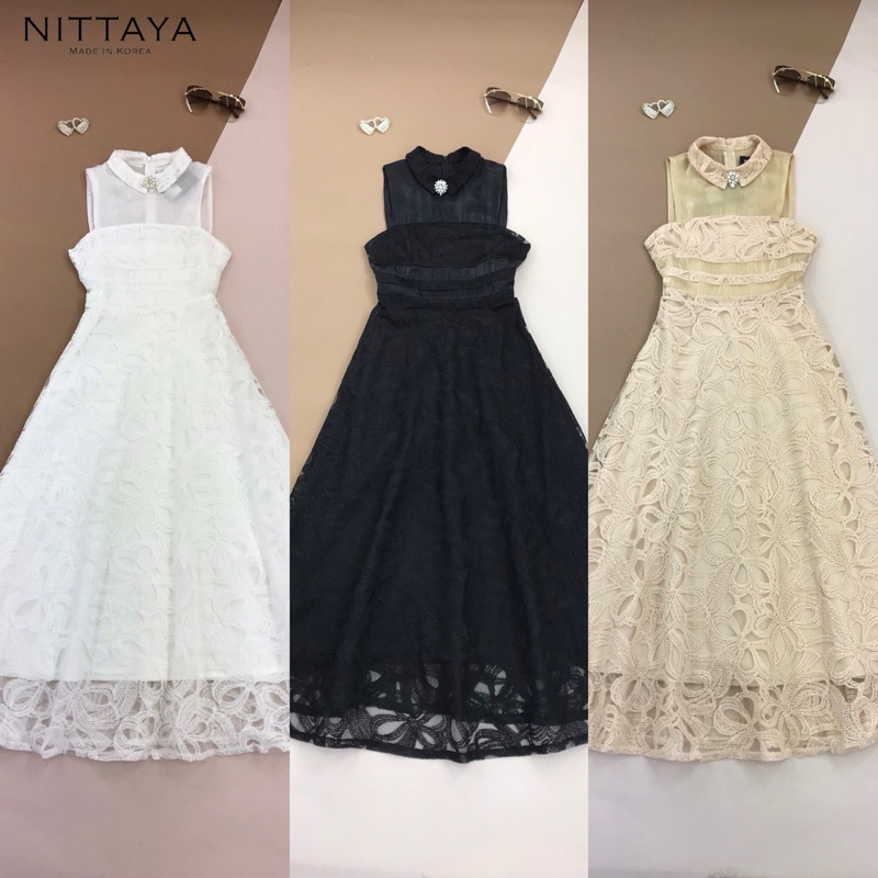 [NITTAYA] D2595 ชุดเดรสกระโปรงยาวคอปกแขนกุดดีเทลแต่งลูกไม้ฉลุซีทรูเข็มกลัดไข่มุกสวยหรูดูแพงฟีลเจ้าหญิงใส่ออกงาน ดินเนอร์