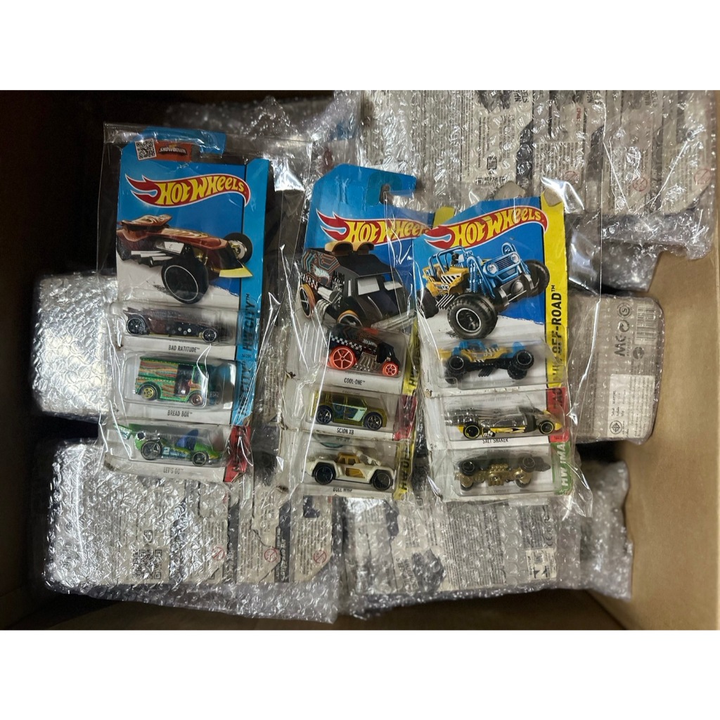 (มือ 1 ในซีล งานสะสมปีเก่า ของแท้ 100%) Hot Wheels โมเดล ฟิกเกอร์รถ ฮ็อตวีลส์ ฮอทวีล คละแบบ
