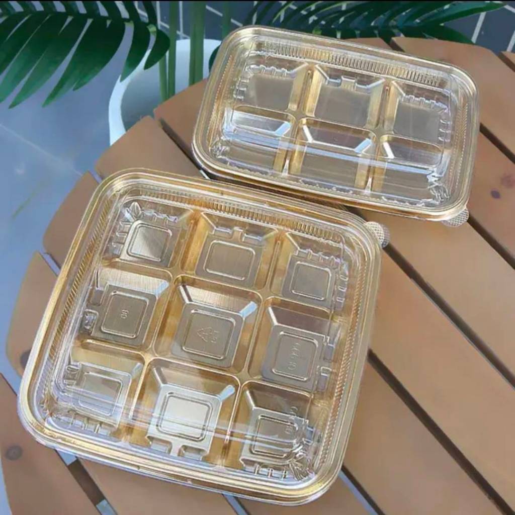 กล่องใส่ขนมเปี๊ยะ วุ้น เค้กฐานสีทอง ขนาด 6 , 9 ช่องพร้อมฝาใสPET (SBQF996 ,SBQF999)