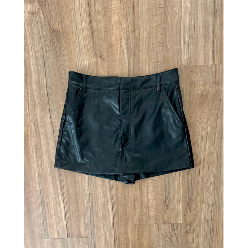 zara leather shorts กางเกงกระโปรงหนัง