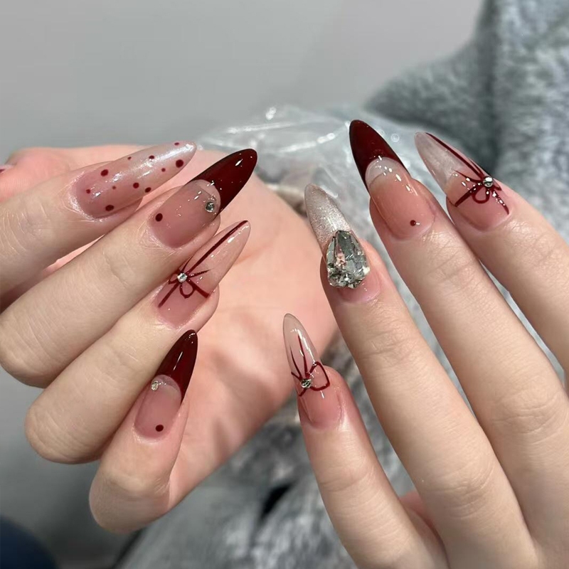 ทำเล็บ [DD0311]เล็บปลอมสำเร็จรูป เล็บปลอมยาว กันน้ำ หลากหลายสไตล์ โนเบิล เล็บ