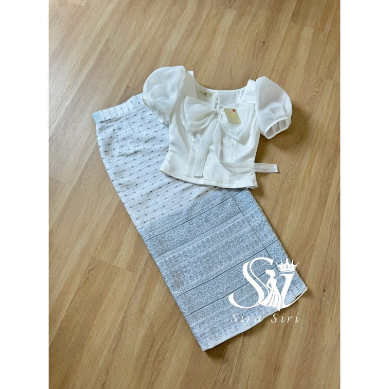 พร้อมส่ง✅เสื้อแขนตุ๊กตา ติดโบวน่ารัก ผ้าไหมดัชเชท หนานิ่ม ชุดไทยน่ารัก🥰