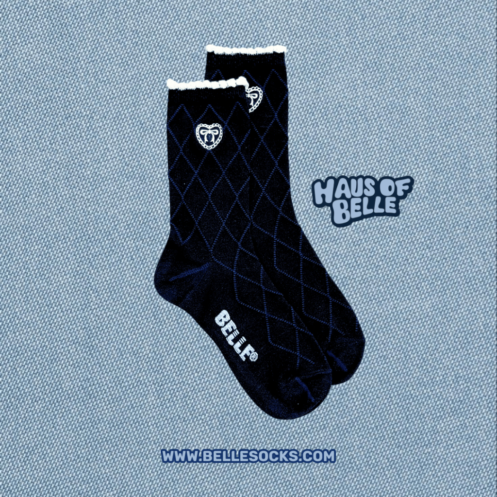 ถุงเท้าคอลเลคชั่น Belle Denim&Love lace สียีนส์ สีชมพู พร้อมปักนูนลายโบว์ Haus Of BELLE