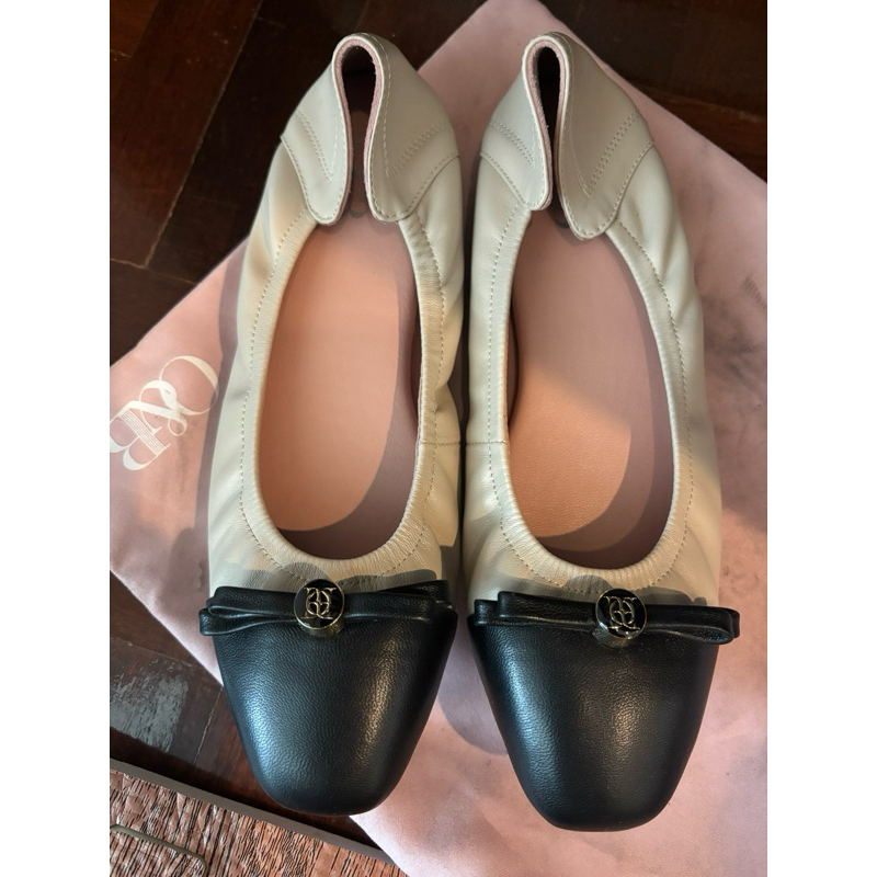 New size 37 O&B รองเท้าหนังแกะ รุ่น AUDREY HER IN MILK TEA-11244CS08217F_C4BEBK