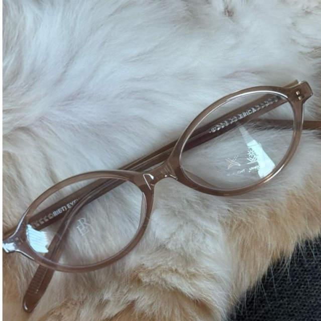 ส่งต่อ (ใหม่) กรอบแว่นตาเกาหลี แบรนด์ Reiti สี mocha