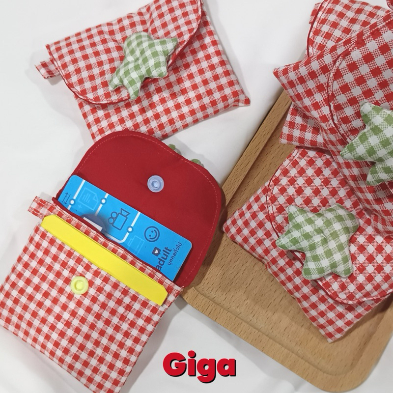 Giga กระเป๋าสตางค์ Tomato ใส่บัตร ใส่เหรียญ ของจุ๊กจิ๊ก กระเป๋ามะเขือเทศ
