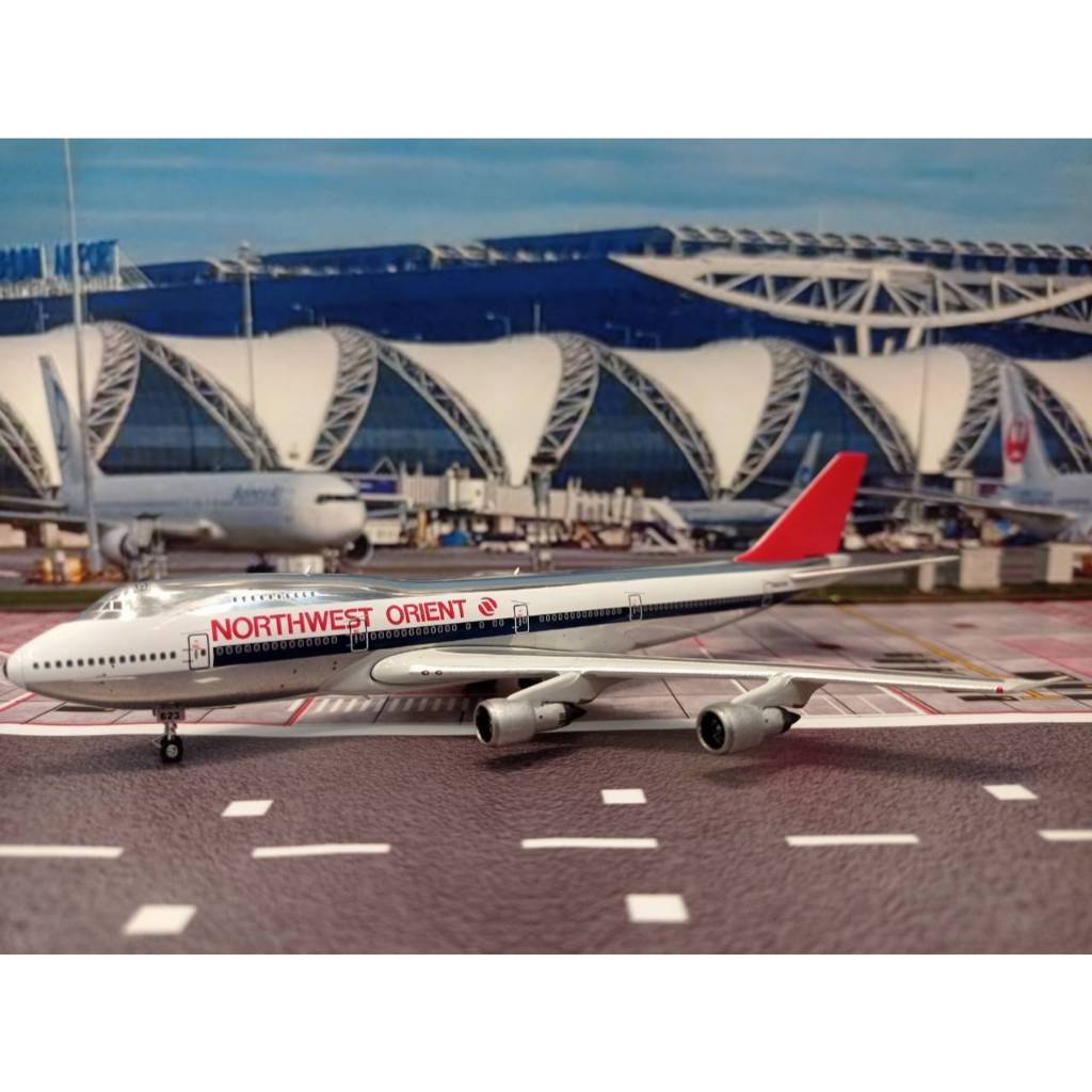 Phoenix Model [04594] 1:400 Northwest Orient B747-200 N623US “Polish”