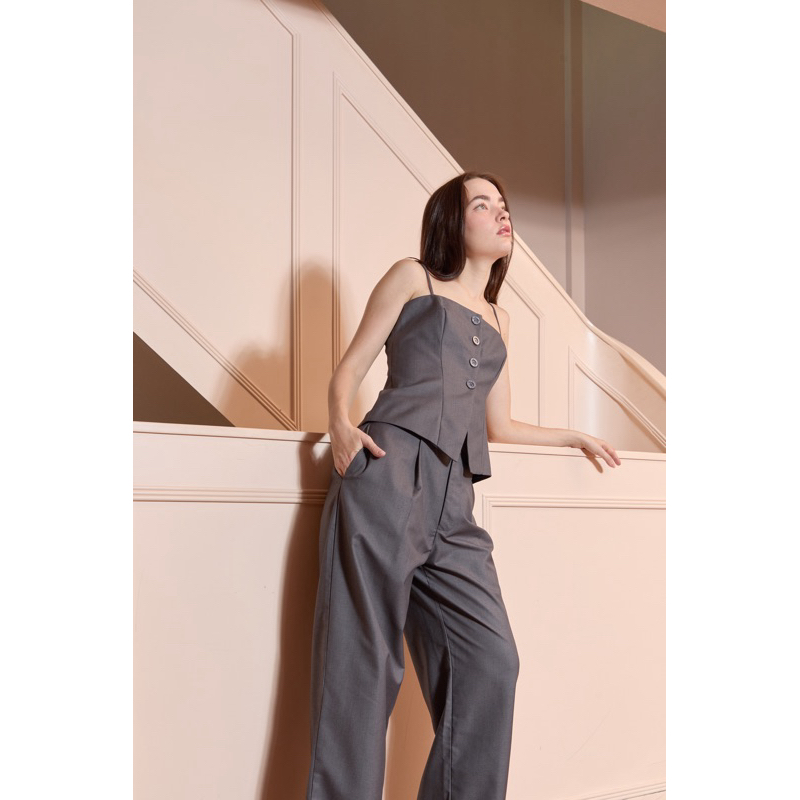 Laira Olivia Set (Grey) ชุดเซ็ต เสื้อพร้อมกางเกง