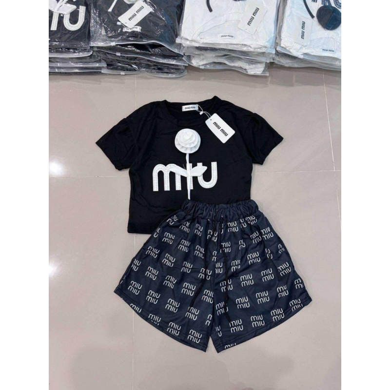 เซ็ต2ชิ้นงานมาใหม่ เสื้อ+กางเกง #แม่ค้าใส่งานจริง(พร้อมส่ง) ส่งฟรี ร้านไลฟ์โค้ดโหด