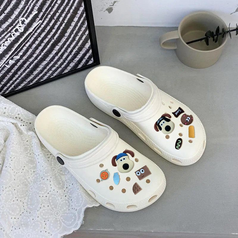 Walkon แนะนำ รองเท้าหัวโตแฟชั่น พร้อมตัวการ์ตูนน้องหมาหูยาว มี 2 สี ยางโคตรดีราคาโคตรถูก สั่งเลยของดีแบบนี้ไม่รีบสิ้นค้า