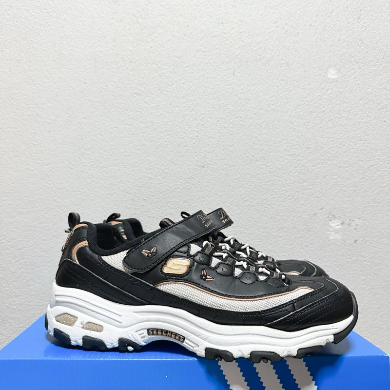 Skechers d’lite 38/24 มือสอง