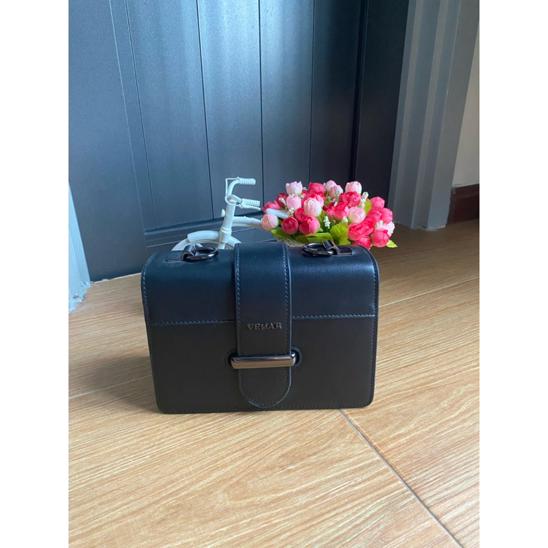 🛍️ กระเป๋า vemar สีดำ ขนาด 8“