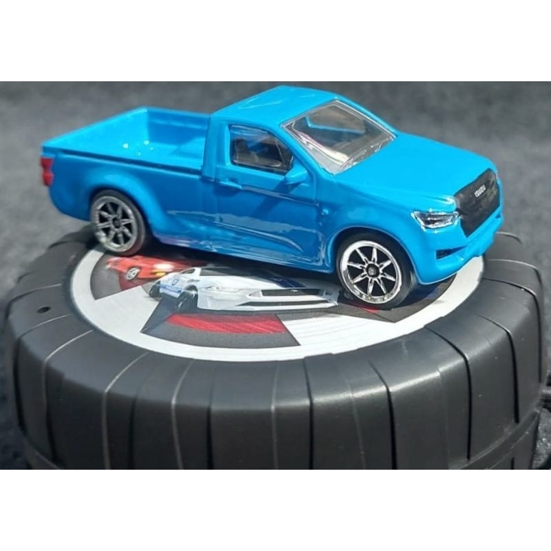 MAJORETTE ISUZU D-MAX TRANSPORTER PICK UP EDITION รถคอก อีซูซุ ดี-แม็กซ์ ฟ้า ลายธงชาติ รถคอกซิ่ง Scale 1:61