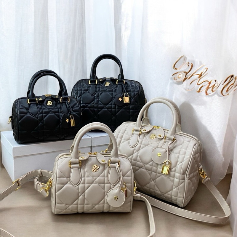 Charlotte 27cm แบบSpeedy bag กระเป๋าหนังแกะ ทรงหมอน โลโก้แบรนด์Lovera