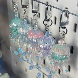 🪼 jellyfish Keychain (Handmade 100%) พวงกุญแจแมงกะพรุน แบบละ1ชิ้น 🪼