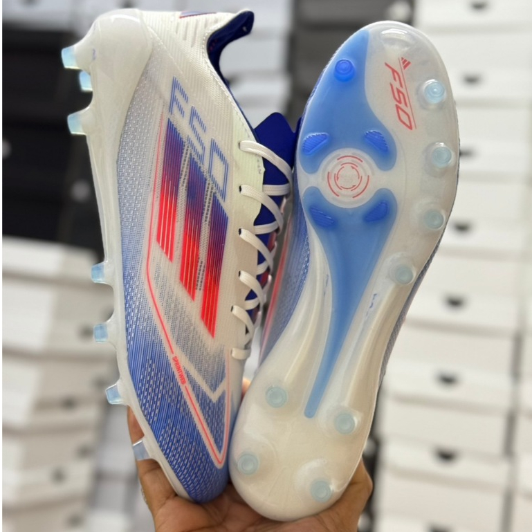 รองเท้า ฟุตบอล สตั๊ด Adidas F50 สายสปีด เบามาก ถ่ายจากสินค้าจริง มีปลายทาง ใส่ไม่ได้เปลี่ยนได้ แถม กล่อง ดันทรง ถุงผ้า