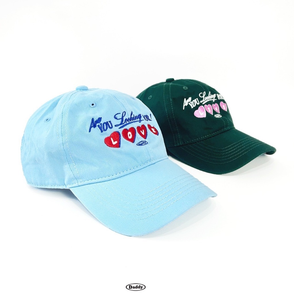 SUPERDADDY | Looking For Love Cap หมวกแก๊ปปักลาย สุดน่ารัก