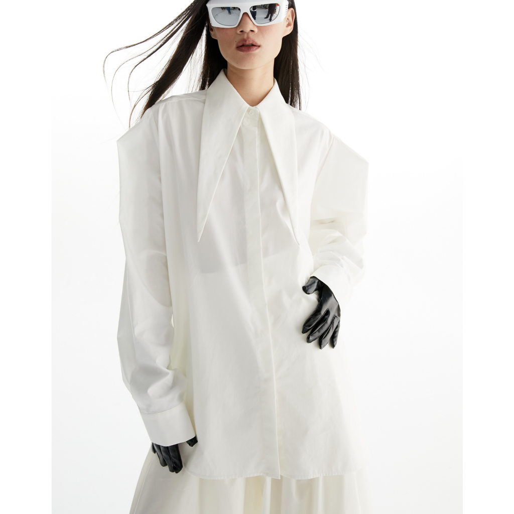 The SRT X14 (TBL245) Snowpiercer Oversized Shirt - เสื้อเชิ้ตโอเวอร์ไซส์แขนยาว ปกแหลม สีขาว — صورة 5