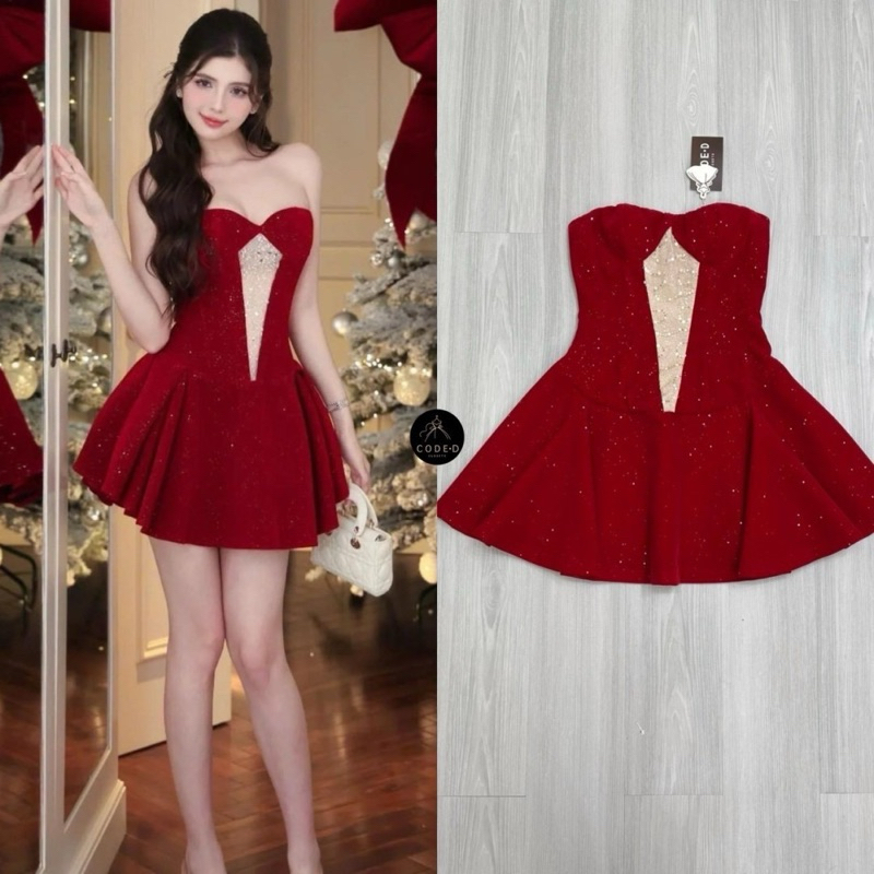 งานป้าย : CODE-D มินิเดรสเกาะอกเนื้อผ้ากำมะหยี่สีแดงรีดติดกริสเตอร์เงินทั้งตัว( อกเสริมฟองน้ำและซิปหลังซ่อนอย่างดี )