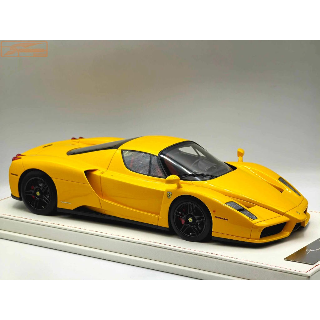 Model 1/18 Ferrari Enzo Yellow