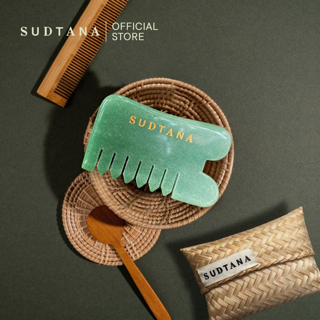 NATURAL GREEN AVENTURINE QUARTZ GUA SHA COMB