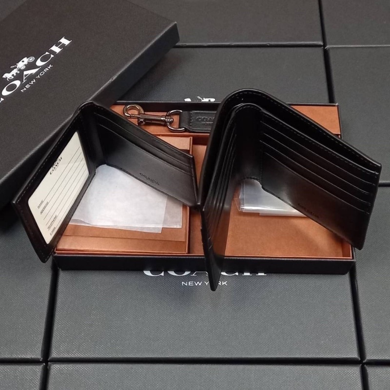 C0ACH 3-IN-1 WALLET WITH VARSITY STRIPE WITH KEY FOB LIMITED BOX (24649)